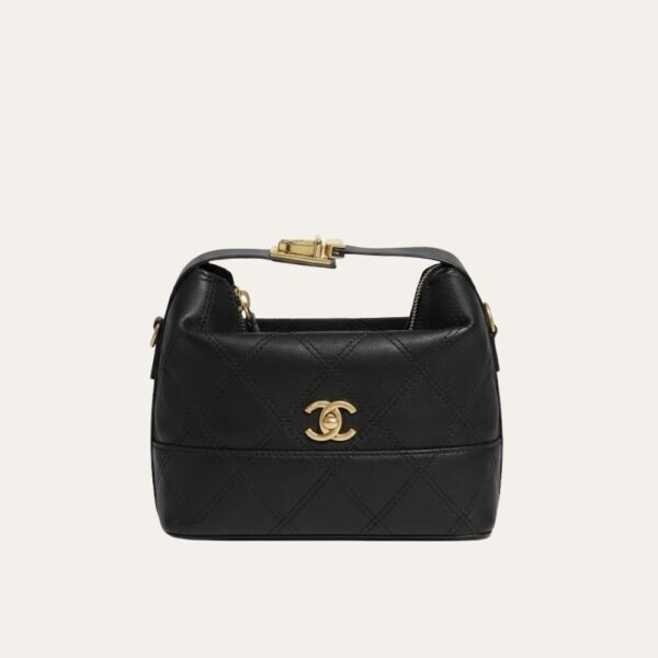 Chanel 手拿包，Chain Quilted 黑色 7.5 英寸