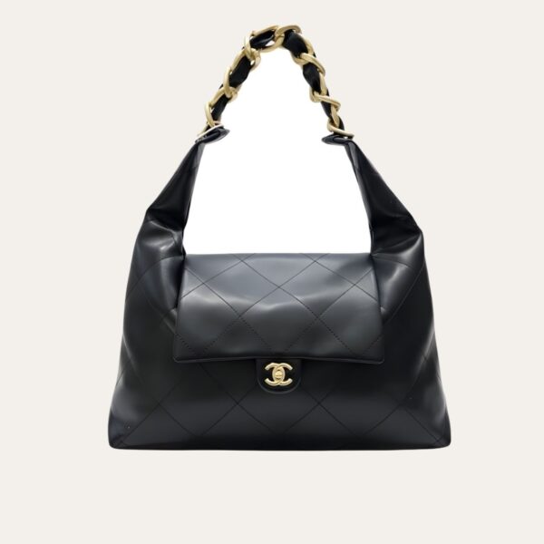 Chanel Maxi Hobo 包袋黑色皮革 16.9 英寸 AS5839 B22140 94305