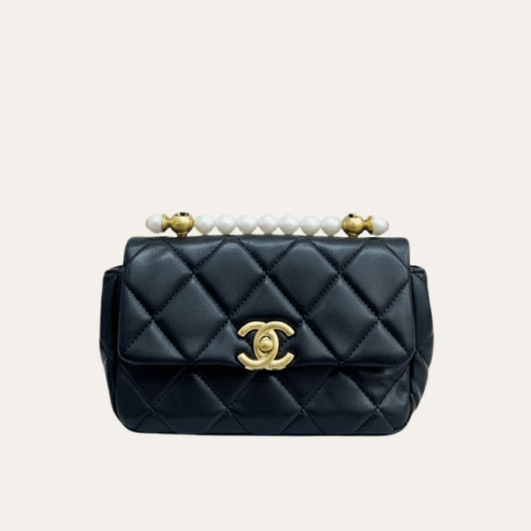 Chanel Flap 珍珠链单肩包 黑色 8.7 英寸