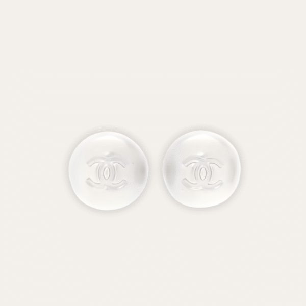 Chanel Cc Logo 圆形耳钉 白色树脂/珍珠 银色